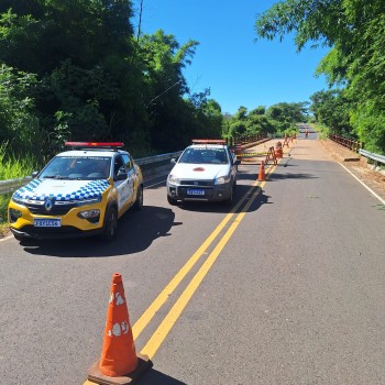 Estrada municipal vereador Martinho Aquotti, (MTO-010) em Martinópolis foi parcialmente liberada hoje